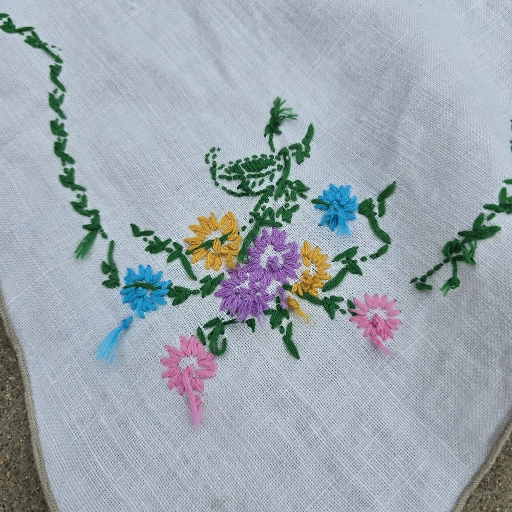 Vintage Cottagecore Tablecloth / Table Topper 39x39 with Floral Hand Embroidery